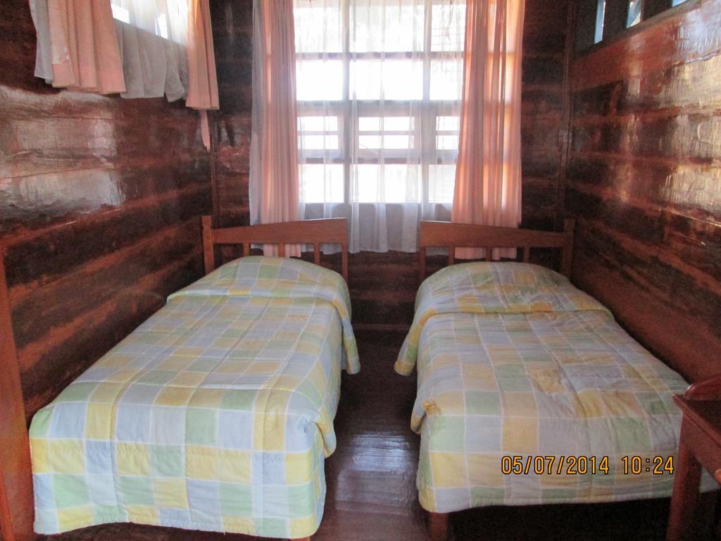 Sapadia Hotel And Cottage Parapat Chambre photo