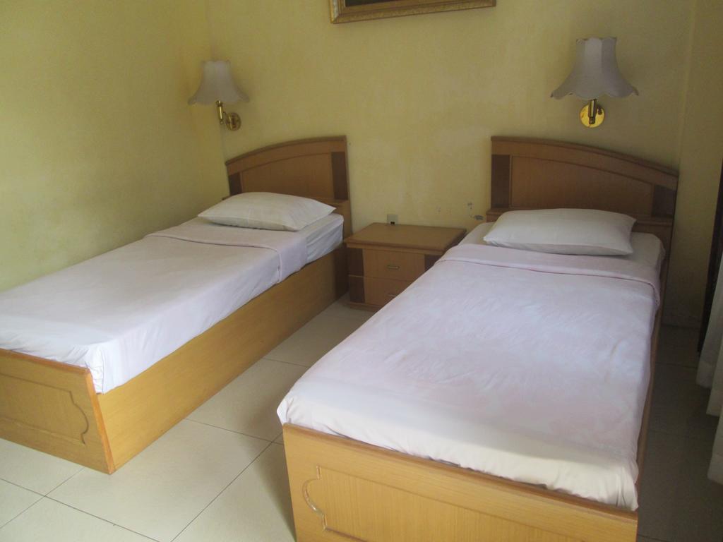 Sapadia Hotel And Cottage Parapat Chambre photo