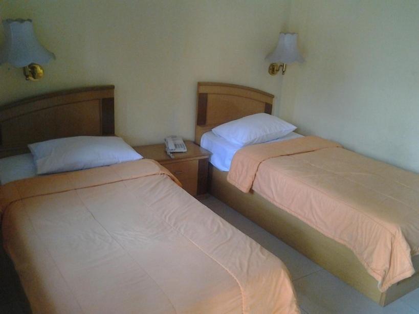 Sapadia Hotel And Cottage Parapat Chambre photo
