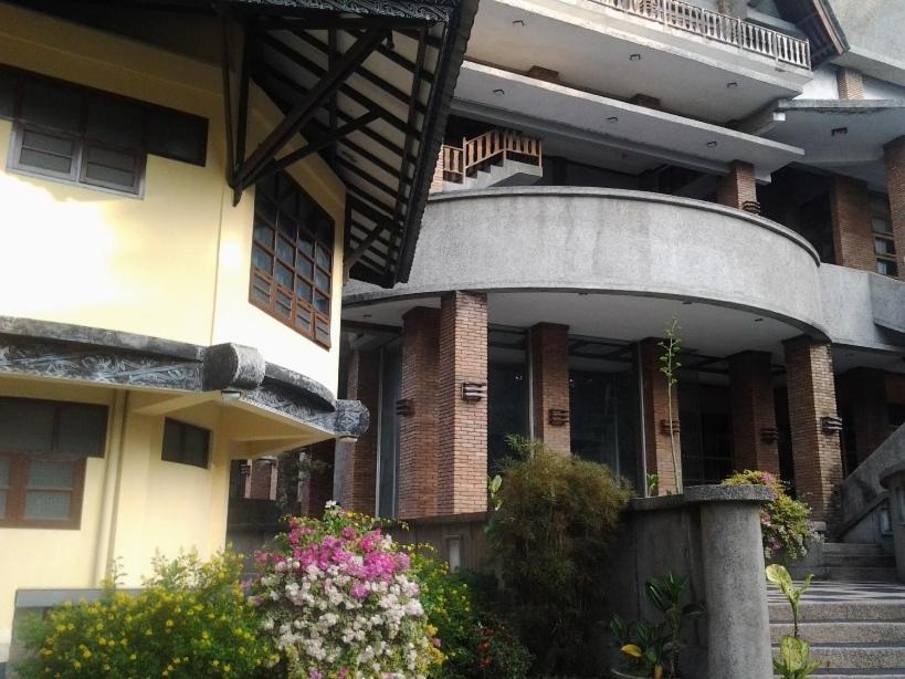 Sapadia Hotel And Cottage Parapat Extérieur photo