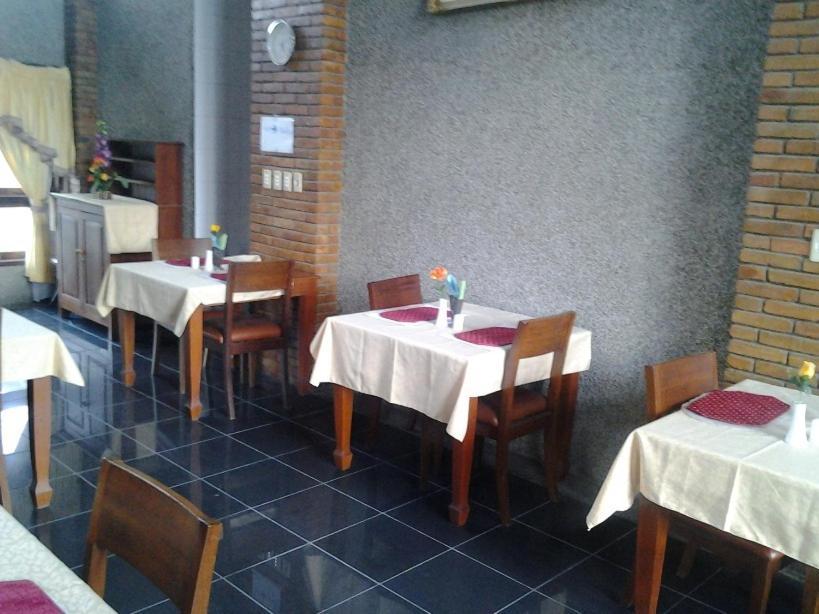 Sapadia Hotel And Cottage Parapat Extérieur photo